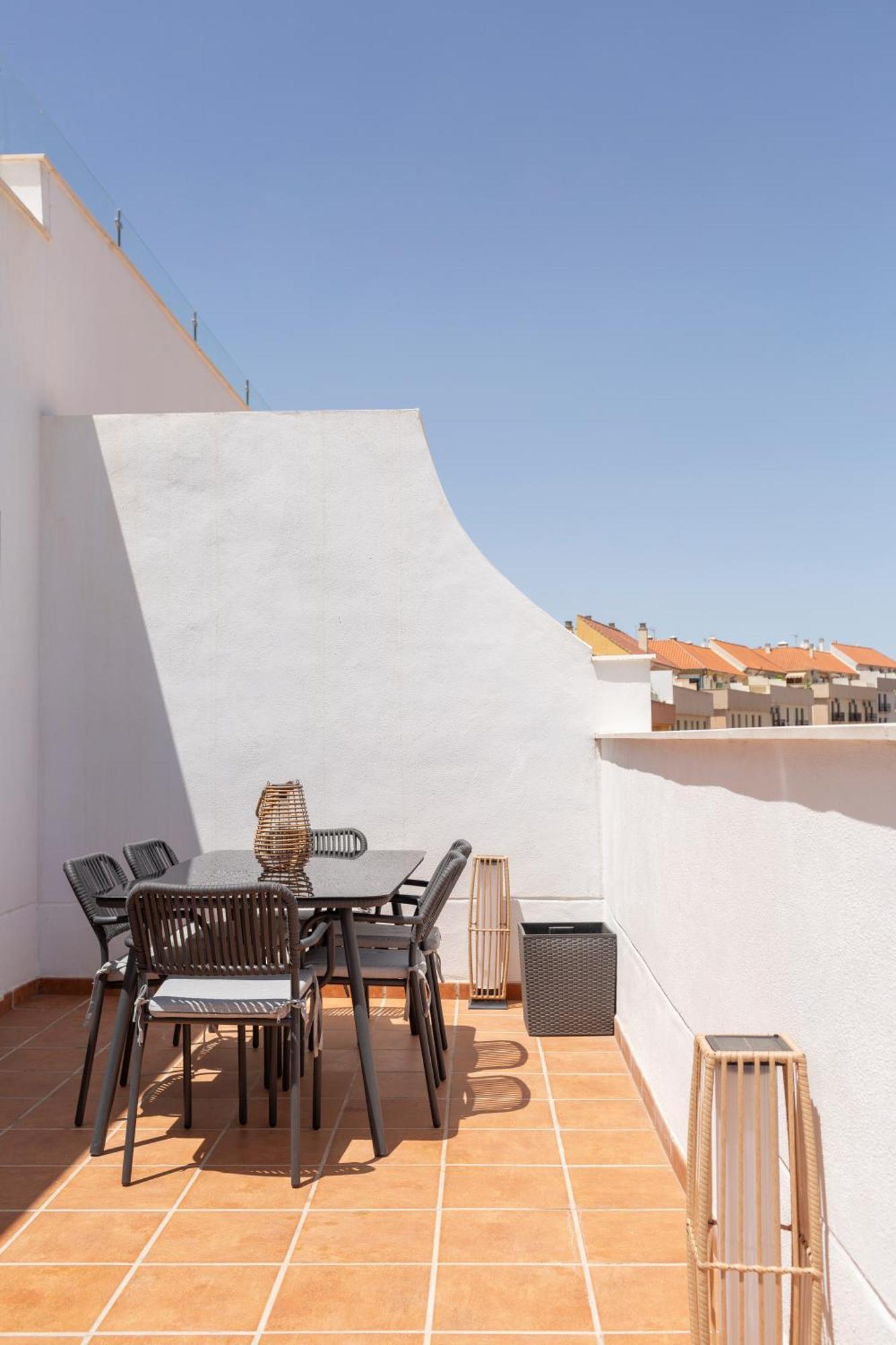 רונדה Apartamentos Martalia Aticos Deluxe מראה חיצוני תמונה