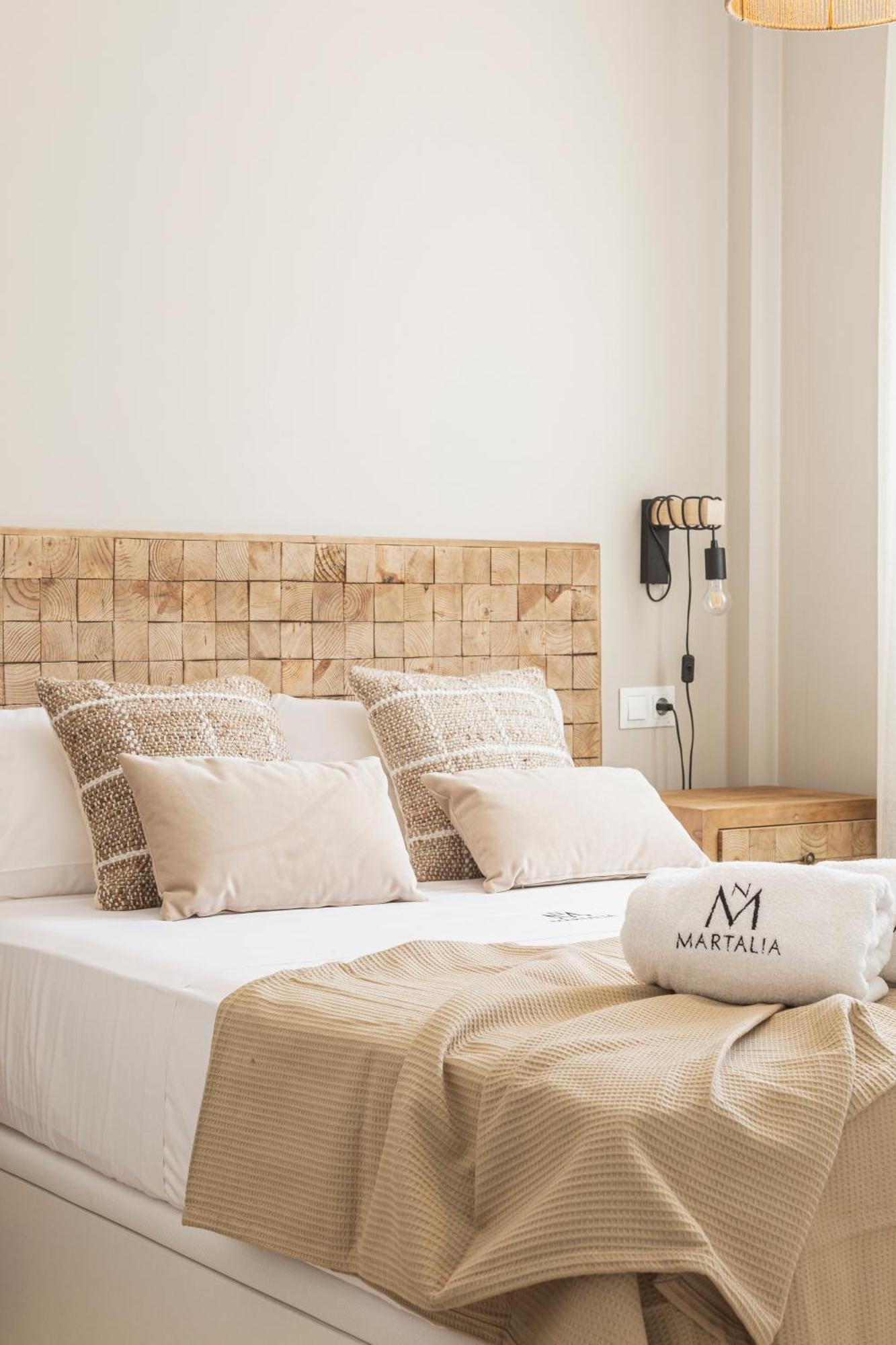רונדה Apartamentos Martalia Aticos Deluxe מראה חיצוני תמונה