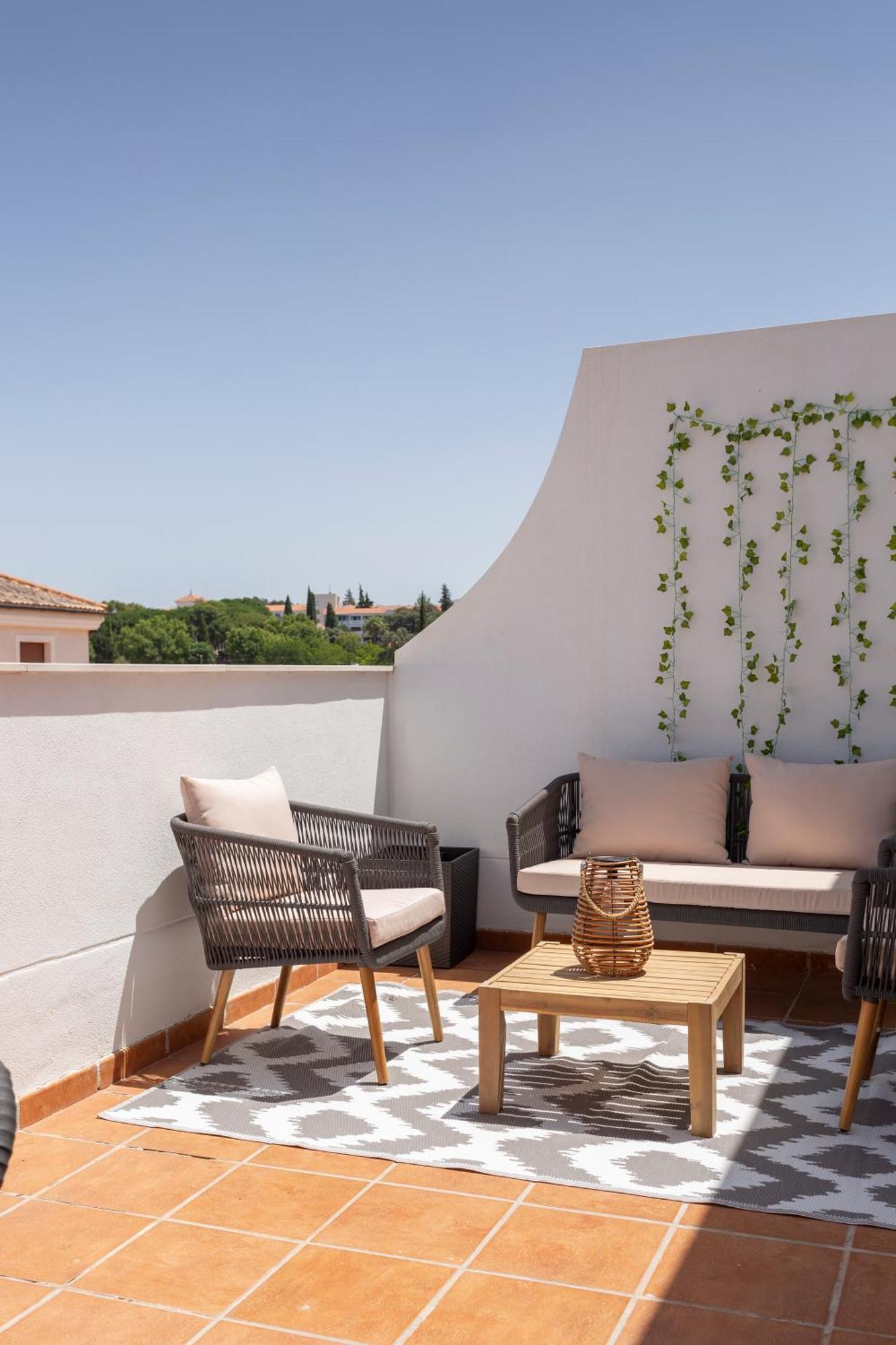 רונדה Apartamentos Martalia Aticos Deluxe מראה חיצוני תמונה