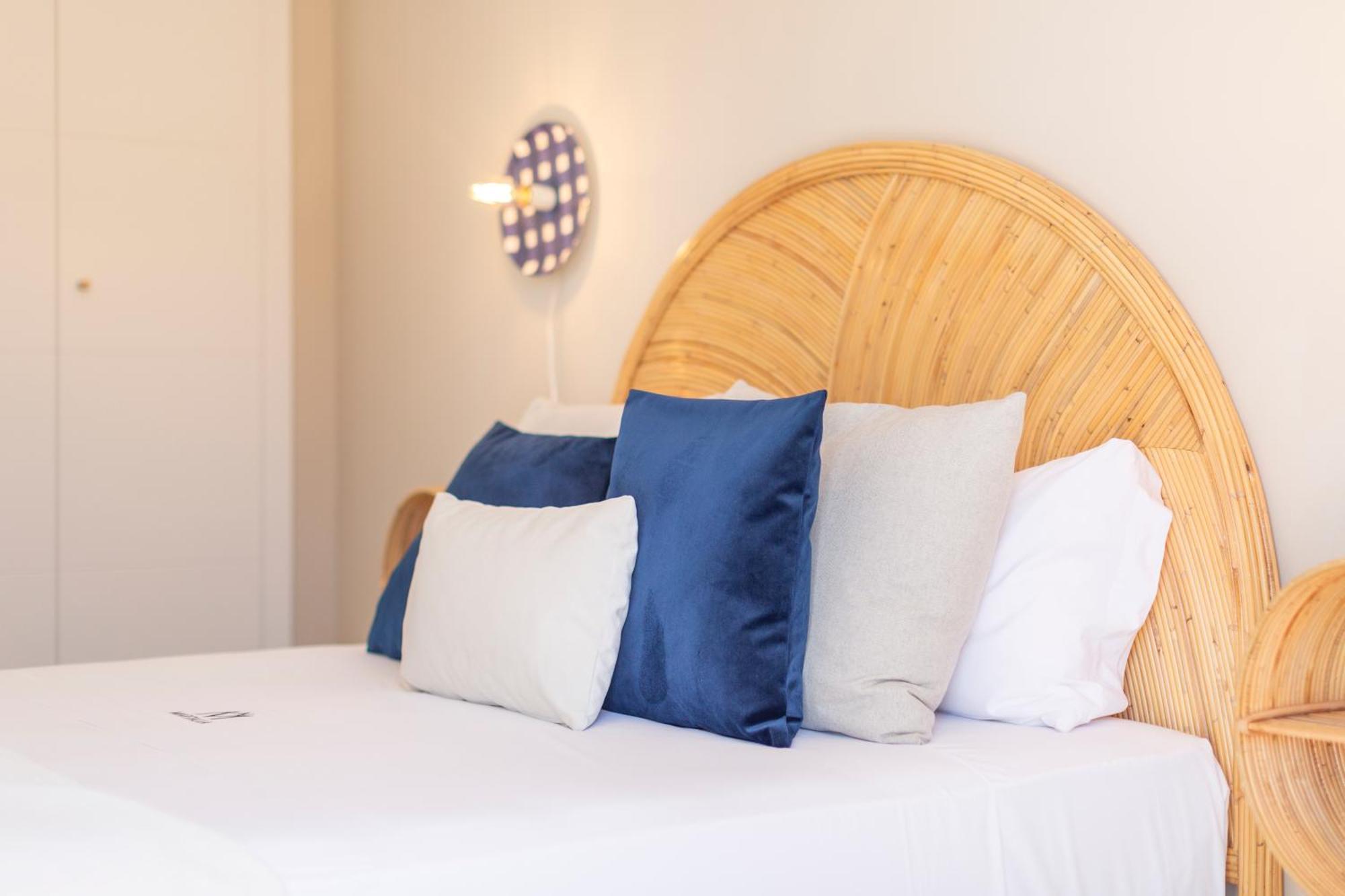 רונדה Apartamentos Martalia Aticos Deluxe מראה חיצוני תמונה